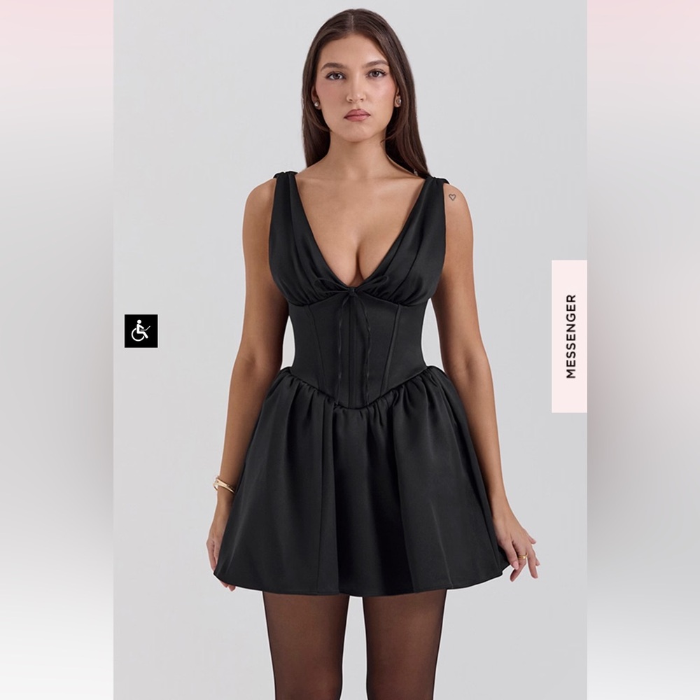 HOUSE OF CB 🖤 EMMELIETTE DRESS
